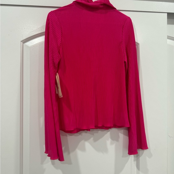 Hot pink long sleeve - Picture 2 of 4